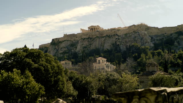 Die-Akropolis-von-der-Stadt-Ruinen-gesehen
