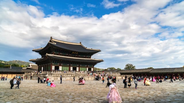 4K-Zeit-verfallen-Tourist-im-Gyeongbokgung-palace