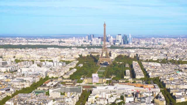 Eiffelturm-und-Paris-Stadtansicht