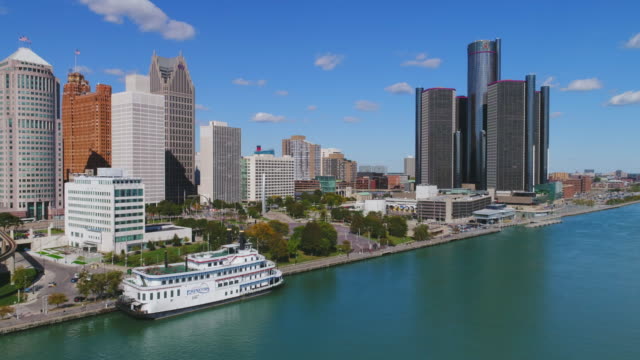 Vista-aérea-de-Cityscape-Detroit-Michigan-horizonte-Estados-Unidos