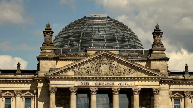 Reichstag-Dome,-Berlin