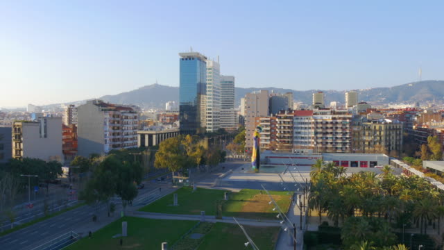 barcelona-Sonnenuntergang-joan-Miró-park-Aussicht-vom-Dachgarten-4-k-Spanien