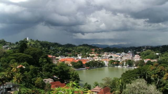 Historical-part-of-the-city-with-low-clouds-in-Kandy,-Sri-Lanka.