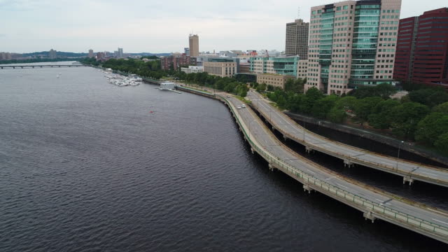 Aerial-shot-Boston-Memorial-Drive-and-Charles-River