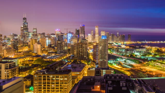 Chicago,-Illinois,-USA-Dawn-Skyline