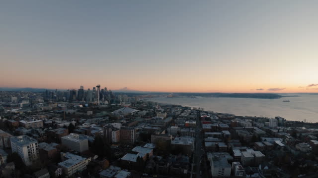 Amazing-Cityscape-Aerial-of-Seattle-Buildings-and-Elliot-Bay-Ferry