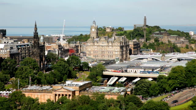Edinburgh-cityscape
