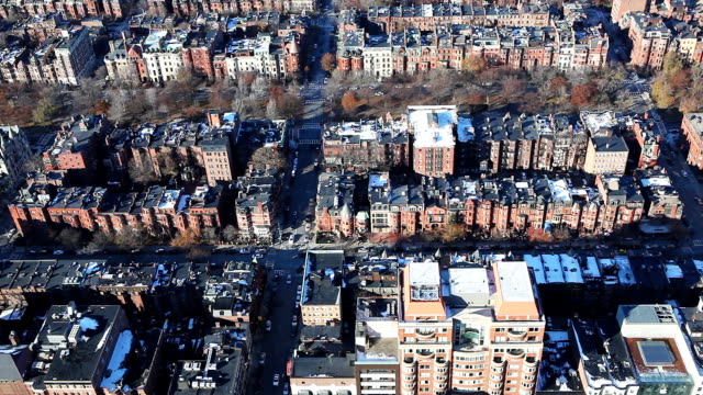 Aerial-of-a-neighborhood-in-the-city-of-Boston,-Massachusetts