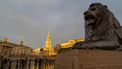 Trafalgar-Square-Lion-During-the-Day-:-Time-Lapse