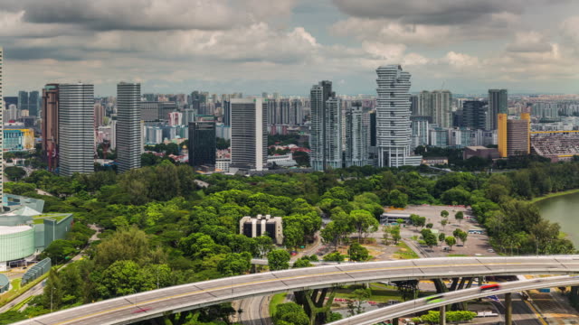 panorama-de-ciudad-de-luz-de-día-Singapur-4-tiempo-k-caer-de-flyer