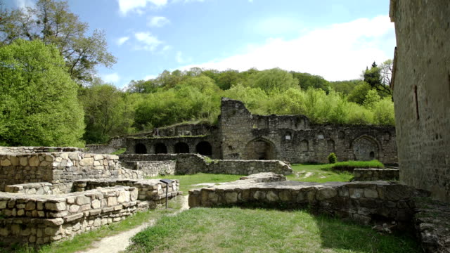 Ruinas-del-antiguo-monasterio-Ikalto-en-Georgia