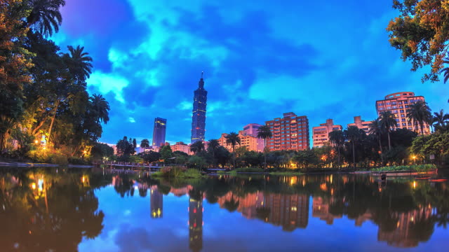4K.-Zeit-Ablauf-Taipei-City-View-Stadtbild-von-Taiwan-Taipei-101
