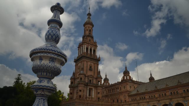 Timelapse-am-Plaza-de-Espana-in-Sevilla,-Andalusien,-Spanien