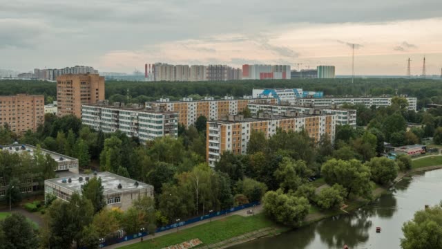 Städtischen-Wohngebiet-der-Stadt-Moskau.-Timelapse