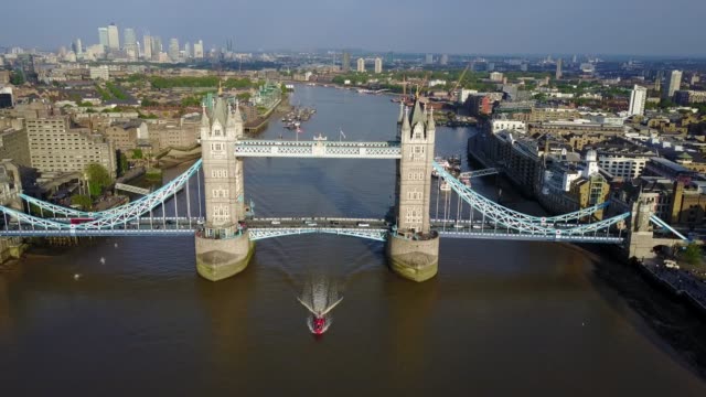 Amazing-aerial-view-of-the-Tower-bridge-in-London-from-above.