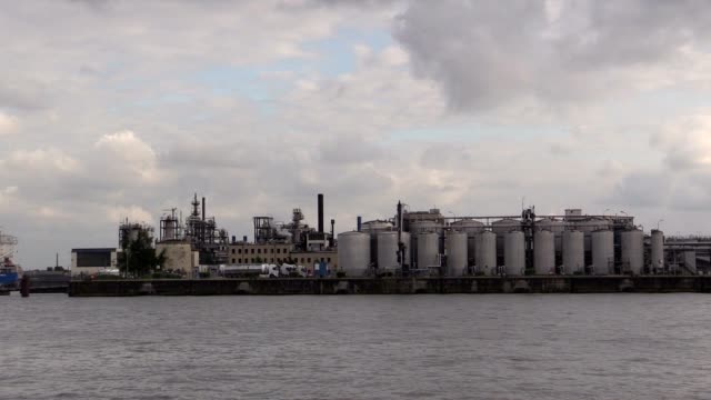 Factory-in-the-harbor-of-Hamburg-on-Elbe-River