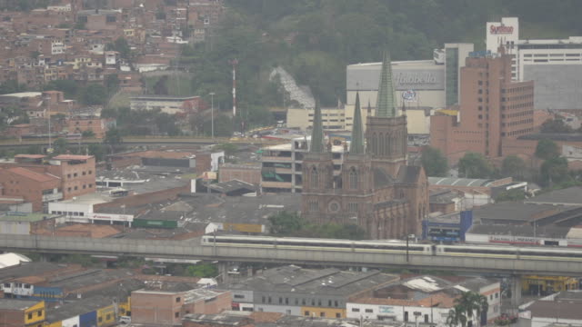 Ewiges-Relief-Medellin