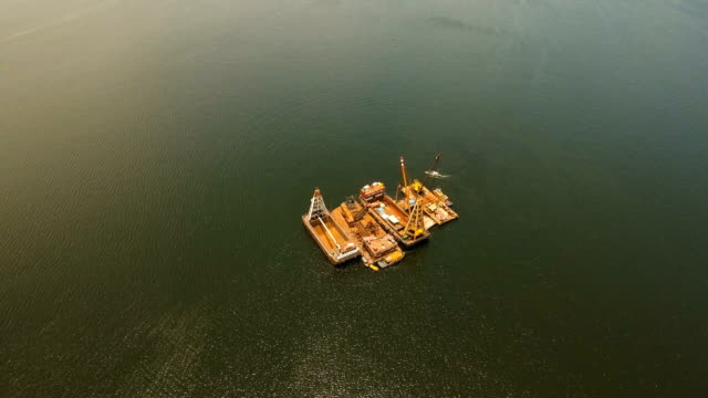 Dredging-platform-on-the-sea.-Philippines,-Manila