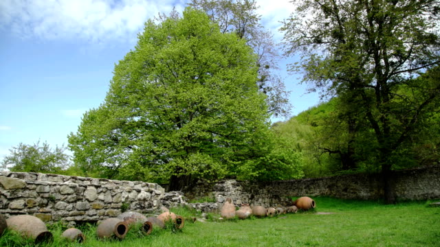 Ruinen-des-antiken-Kloster-Ikalto-in-Georgien