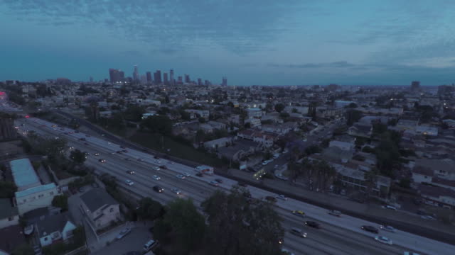 Los-Angeles-centro-carretera-101-Freeway-atardecer-antena