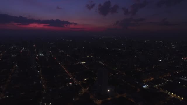 Ciudad-púrpura-puesta-de-sol-en-Sao-Paulo,-Brasil