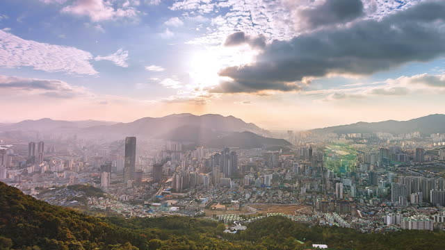 4K.-Zeitraffer-von-Busan-Großstadt-Cityscape-von-Südkorea