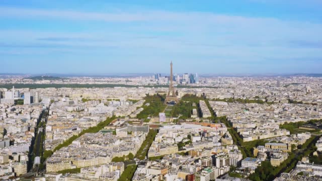 Eiffelturm-und-Paris-Stadtansicht