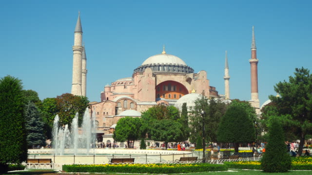Außenansicht-des-Hagia-Sophia-Museum---Istanbul,-Türkei