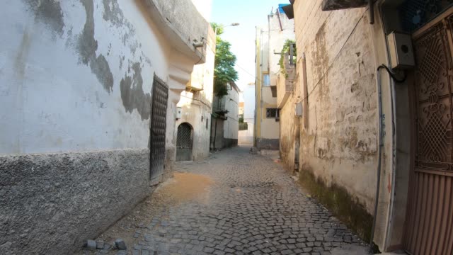 Narrow-Ancient-Street