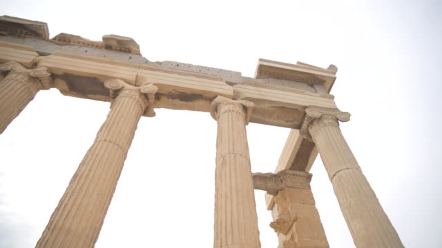 Ancient-Erechtheion-in-the-Athenian-Acropolis.