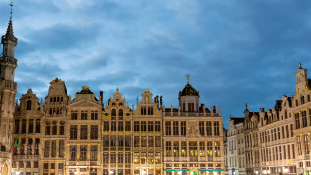 Bruselas-Bélgica-lapso-de-tiempo-4K,-horizonte-de-la-ciudad-noche-timelapse-en-Grand-Place-Square