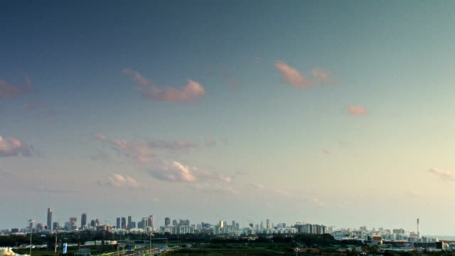Tel-Aviv-skyline-Sonnenuntergang-Zeitraffer