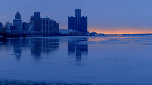 Detroit-skyline-dawn