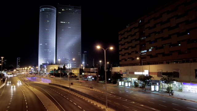 Azrieli-Towers-la-noche,-lapso-de-tiempo-Tel-Aviv