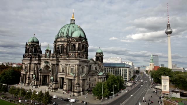 l-día-vista-de-la-catedral-de-berlín