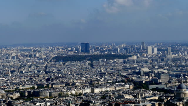 Imágenes-panorámicas-en-4k-a-París-desde-la-torre-Montparnasse