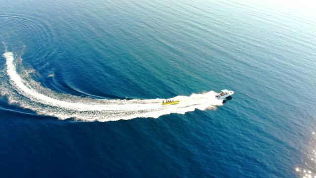 Speed-Boot-und-Banana-boat