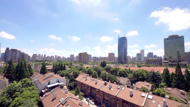 Fantastischen-Blick-über-Shanghai-Stadtzentrum-entfernt-im-Juli-2018.