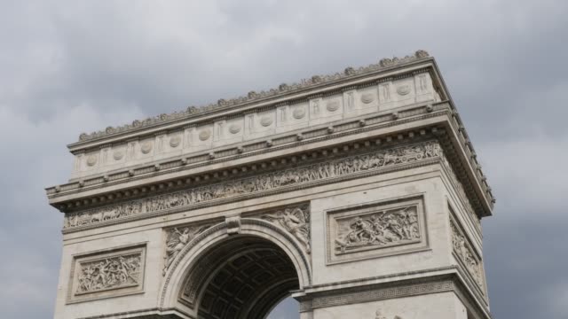 Tilting-on-Arc-de-Triomphe-famous-landmark-of-Paris-France-4K