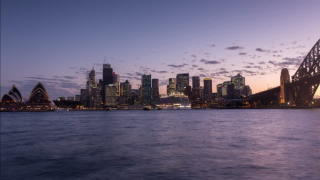 Sydney-City-Skyline-bei-Nacht