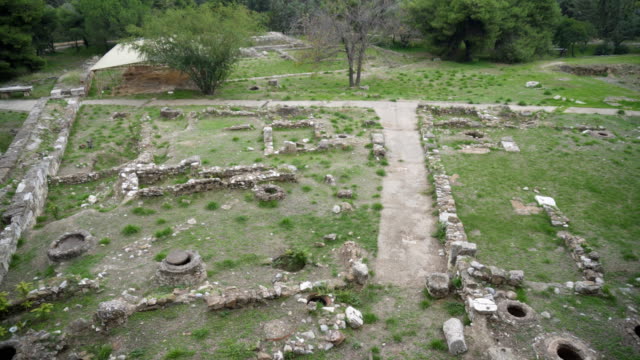 Excavations-of-ancient-archaeological-site.