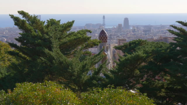 park-guell-barcelona-gaudi-panorama-mediterranean-sea-4k-spain