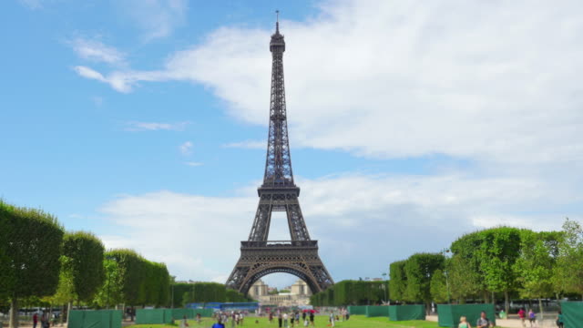 Eiffelturm-in-Paris,-Frankreich