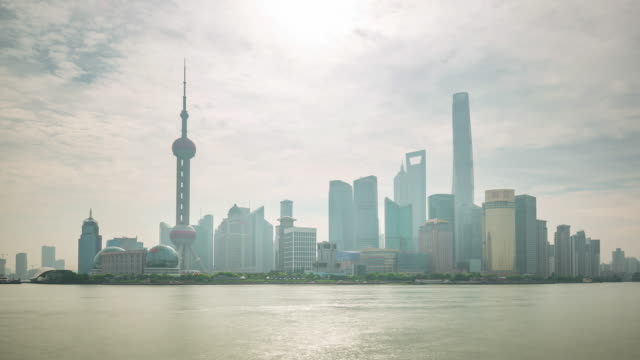 día-soleado-China-shanghai-panorama-de-tráfico-de-agua-Bahía-ciudad-río-4k-lapso-de-tiempo