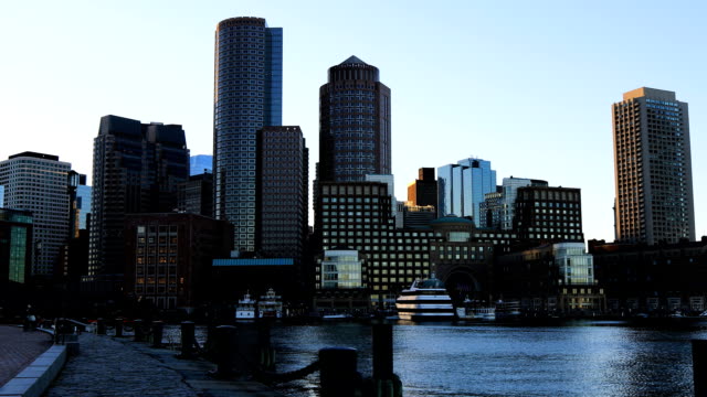 Close-view-of-the-Boston-city-center