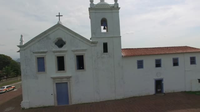 La-iglesia-Igreja-dos-Reis-Magos-en-Nova-Almeida,-Espirito-Santo,-Brasil