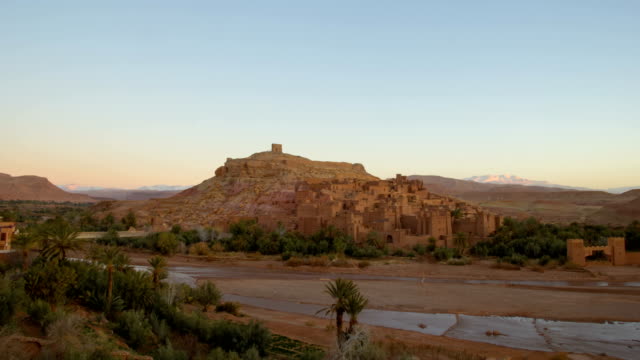 Old-castle-Kasbah-Ait-Ben-Haddou-sunrise--timelapse