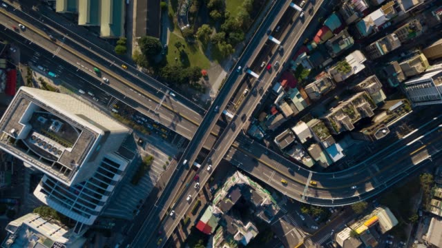 sonnigen-Tag-Taipei-Stadtbild-Verkehr-Kreuzung-Antenne-nach-unten-Ansicht-4k-Zeitraffer-taiwan