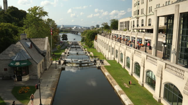 Rideau-Canal-Lock-system-and-river-in-Ottawa