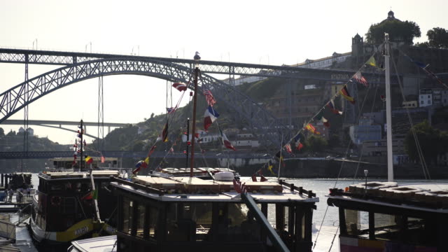 Boats-parking-near-embankment-in-Porto
